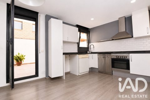 Apartamento de 3 dormitorios en venta en Palamós, Gerona, Cataluña, Spain № 8825 - foto 14