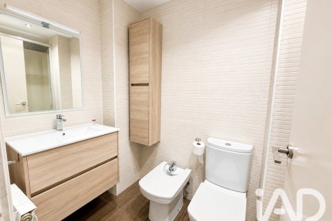 Apartamento de 3 dormitorios en venta en Palamós, Gerona, Cataluña, Spain № 8825 - foto 6