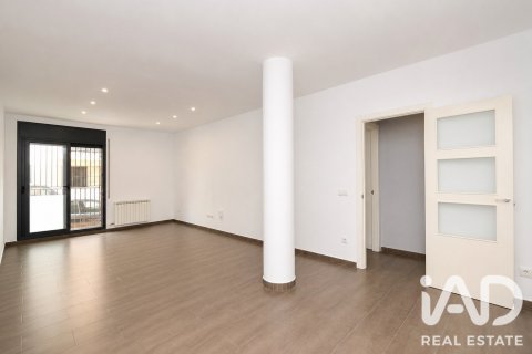 Apartamento de 3 dormitorios en venta en Palamós, Gerona, Cataluña, Spain № 8825 - foto 16