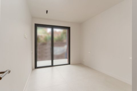 Купить квартиру в Барселона, Испания с 5 комнат, 201м², № 6325 - фото 16