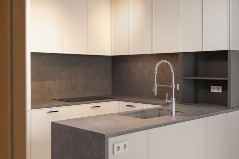 Купить квартиру в Барселона, Испания с 5 комнат, 201м², № 6325 - фото 27