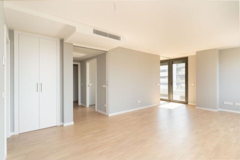 Apartamento de 3 dormitorios en venta en Badalona, Barcelona, Cataluña, Spain № 6327 - foto 5