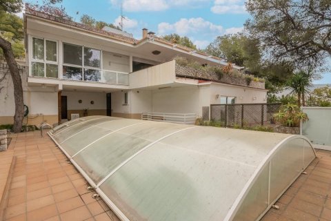Сasa de 12 dormitorios en venta en Castelldefels, Barcelona, Cataluña, Spain № 6215