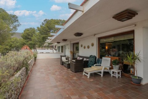 Сasa de 12 dormitorios en venta en Castelldefels, Barcelona, Cataluña, Spain № 6215 - foto 27