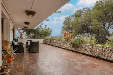 Сasa de 12 dormitorios en venta en Castelldefels, Barcelona, Cataluña, Spain № 6215 - foto 15
