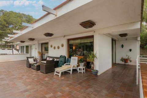 Сasa de 12 dormitorios en venta en Castelldefels, Barcelona, Cataluña, Spain № 6215 - foto 18