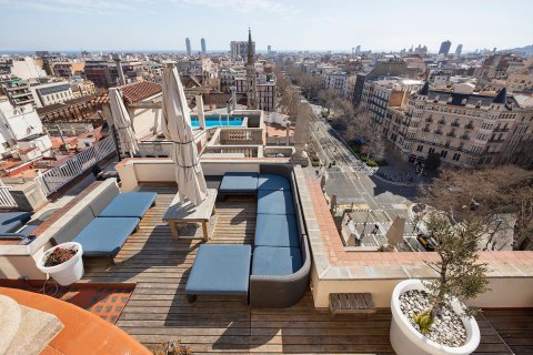 Apartamento de 5 dormitorios en venta en Barcelona, Cataluña, Spain № 6212 - foto 3