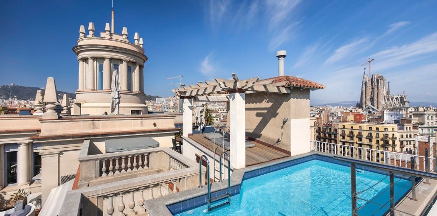 Apartamento de 5 dormitorios en venta en Barcelona, Cataluña, Spain № 6212