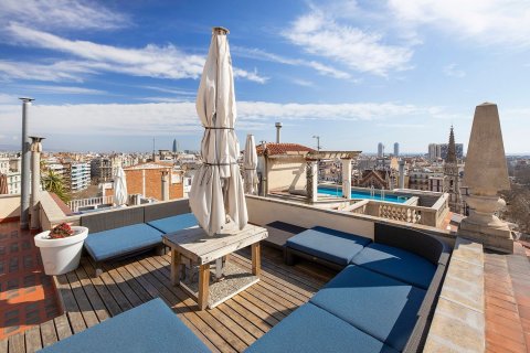 Apartamento de 5 dormitorios en venta en Barcelona, Cataluña, Spain № 6212 - foto 11