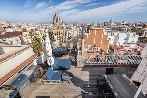 Apartamento de 5 dormitorios en venta en Barcelona, Cataluña, Spain № 6212 - foto 13