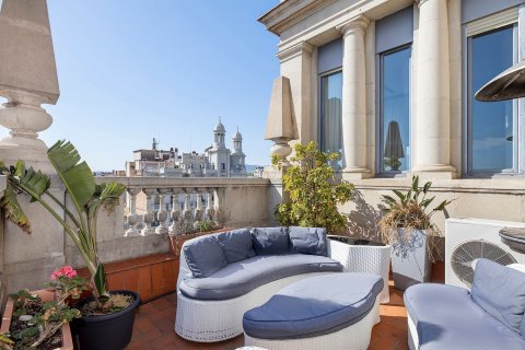Apartamento de 5 dormitorios en venta en Barcelona, Cataluña, Spain № 6212 - foto 27