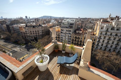 Apartamento de 5 dormitorios en venta en Barcelona, Cataluña, Spain № 6212 - foto 9