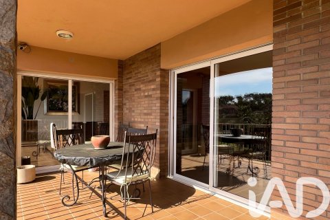 Сasa de 4 dormitorios en venta en Sabadell, Barcelona, Cataluña, Spain № 8402 - foto 29