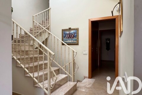Сasa de 4 dormitorios en venta en Sabadell, Barcelona, Cataluña, Spain № 8402 - foto 4