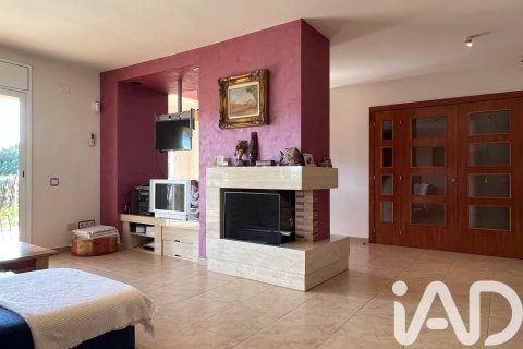 Сasa de 4 dormitorios en venta en Sabadell, Barcelona, Cataluña, Spain № 8402 - foto 25