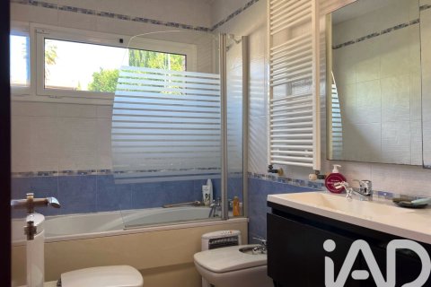 Сasa de 4 dormitorios en venta en Sabadell, Barcelona, Cataluña, Spain № 8402 - foto 5