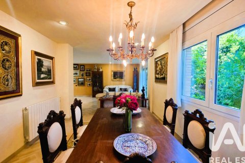 Сasa de 7 dormitorios en venta en Sant Cugat del Vallès, Barcelona, Cataluña, Spain № 8400 - foto 17