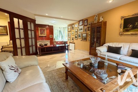 Сasa de 7 dormitorios en venta en Sant Cugat del Vallès, Barcelona, Cataluña, Spain № 8400 - foto 20