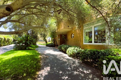 Сasa de 7 dormitorios en venta en Sant Cugat del Vallès, Barcelona, Cataluña, Spain № 8400