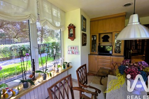 Сasa de 7 dormitorios en venta en Sant Cugat del Vallès, Barcelona, Cataluña, Spain № 8400 - foto 25