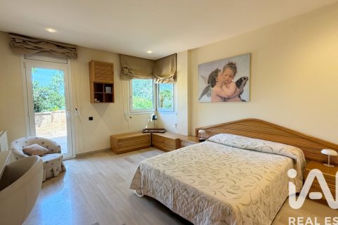 Сasa de 7 dormitorios en venta en Sant Cugat del Vallès, Barcelona, Cataluña, Spain № 8400 - foto 14