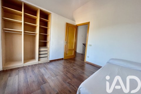 Сasa de 4 dormitorios en venta en Sant Fost de Campsentelles, Barcelona, Cataluña, Spain № 8398 - foto 11
