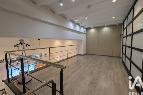 Propiedad comercial de 100 m² en venta en Barcelona, Cataluña, Spain № 8401 - foto 3