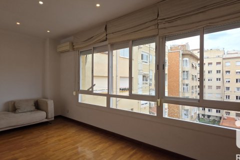 Ático de 3 dormitorios en venta en Barcelona, Cataluña, Spain № 8399 - foto 23