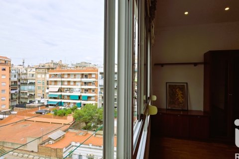 Ático de 3 dormitorios en venta en Barcelona, Cataluña, Spain № 8399 - foto 25