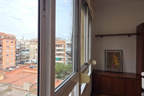 Ático de 3 dormitorios en venta en Barcelona, Cataluña, Spain № 8399 - foto 29