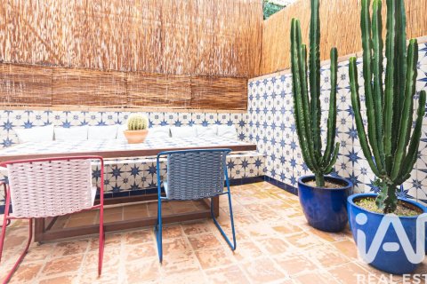 Dúplex de 2 dormitorios en venta en Sitges, Barcelona, Cataluña, Spain № 8404 - foto 12