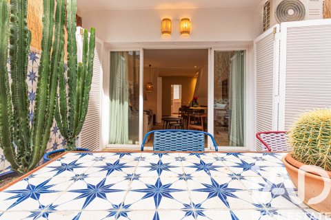 Dúplex de 2 dormitorios en venta en Sitges, Barcelona, Cataluña, Spain № 8404 - foto 14