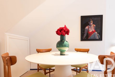 Dúplex de 2 dormitorios en venta en Sitges, Barcelona, Cataluña, Spain № 8404 - foto 4