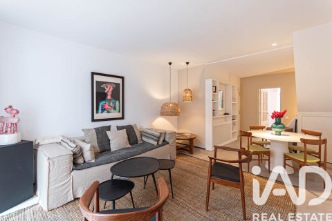 Dúplex de 2 dormitorios en venta en Sitges, Barcelona, Cataluña, Spain № 8404 - foto 9