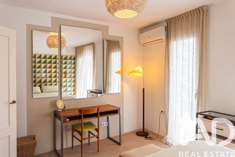 Dúplex de 2 dormitorios en venta en Sitges, Barcelona, Cataluña, Spain № 8404 - foto 26