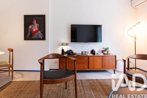 Dúplex de 2 dormitorios en venta en Sitges, Barcelona, Cataluña, Spain № 8404 - foto 7