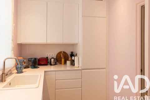 Dúplex de 2 dormitorios en venta en Sitges, Barcelona, Cataluña, Spain № 8404 - foto 18