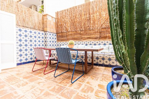 Dúplex de 2 dormitorios en venta en Sitges, Barcelona, Cataluña, Spain № 8404 - foto 11