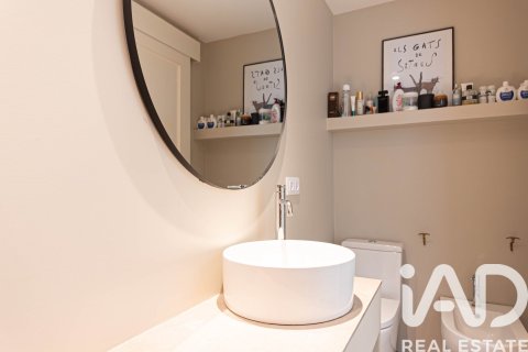 Dúplex de 2 dormitorios en venta en Sitges, Barcelona, Cataluña, Spain № 8404 - foto 29