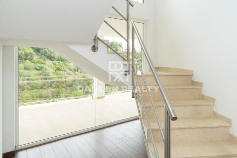 Villa de 5 dormitorios en venta en Castell-Platja d'Aro, Gerona, Cataluña, Spain № 2389 - foto 16