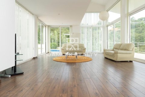 Villa de 5 dormitorios en venta en Castell-Platja d'Aro, Gerona, Cataluña, Spain № 2389 - foto 11