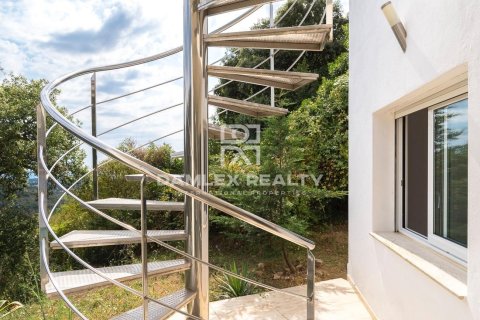 Villa de 5 dormitorios en venta en Castell-Platja d'Aro, Gerona, Cataluña, Spain № 2389 - foto 6