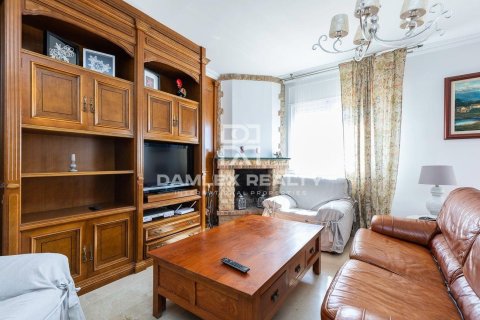 Сasa de 5 dormitorios en venta en Lloret de Mar, Gerona, Cataluña, Spain № 2390