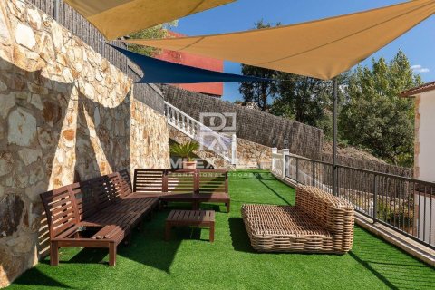 Сasa de 5 dormitorios en venta en Lloret de Mar, Gerona, Cataluña, Spain № 2390 - foto 3