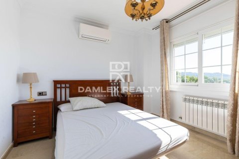 Сasa de 5 dormitorios en venta en Lloret de Mar, Gerona, Cataluña, Spain № 2390 - foto 22