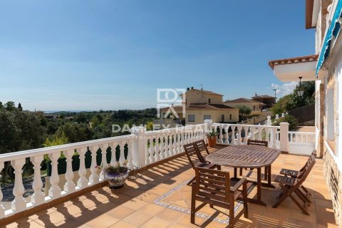 Сasa de 5 dormitorios en venta en Lloret de Mar, Gerona, Cataluña, Spain № 2390 - foto 12