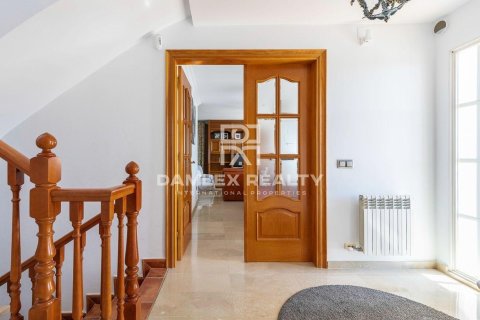 Сasa de 5 dormitorios en venta en Lloret de Mar, Gerona, Cataluña, Spain № 2390 - foto 19