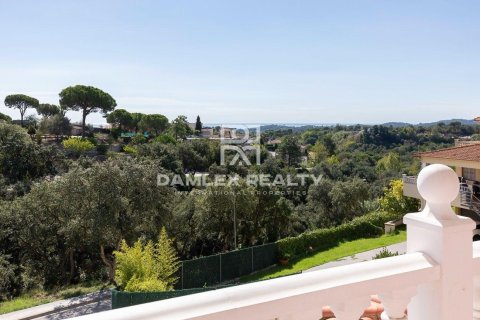 Сasa de 5 dormitorios en venta en Lloret de Mar, Gerona, Cataluña, Spain № 2390 - foto 30