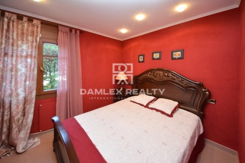Сasa de 5 dormitorios en venta en Lloret de Mar, Gerona, Cataluña, Spain № 2392 - foto 14