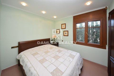 Сasa de 5 dormitorios en venta en Lloret de Mar, Gerona, Cataluña, Spain № 2392 - foto 13